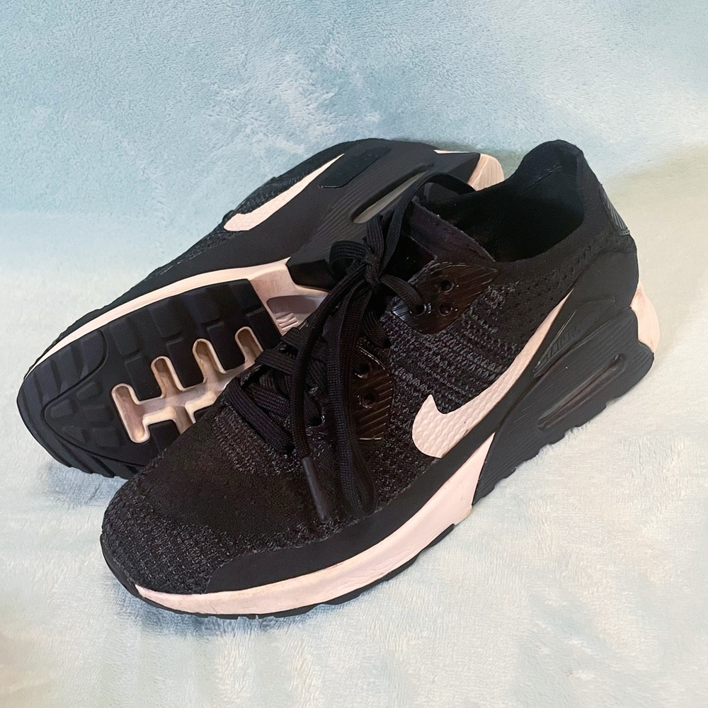 Nike AirMax size 6